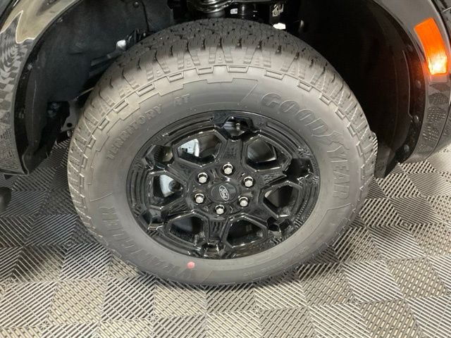 New 2026 Shadow Black Ford XLT image 39
