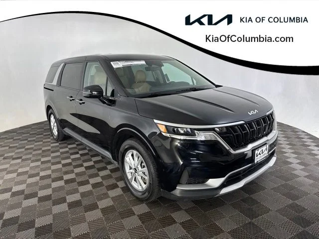 Used 2023 Black Kia LX Seat Package image 1