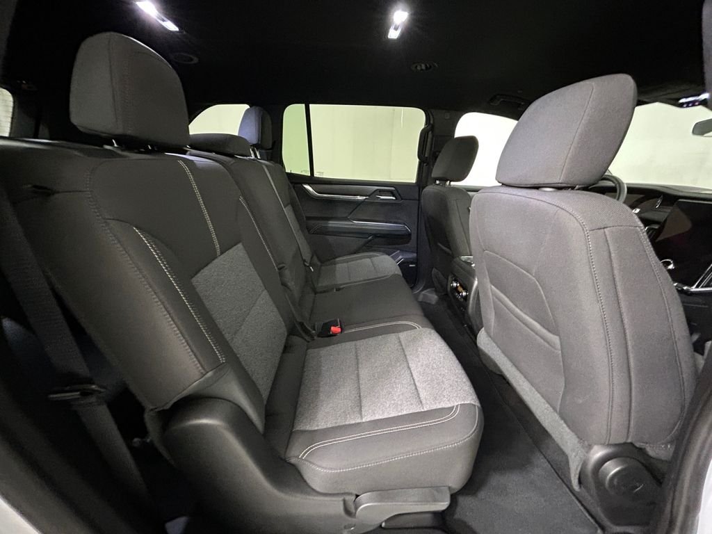 2025 GMC Acadia Elevation - Photo 17