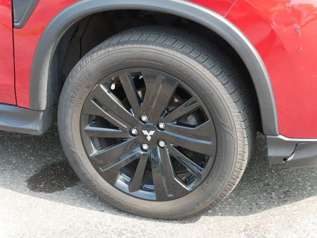 Used 2021 Red Mitsubishi 2.0 LE image 7