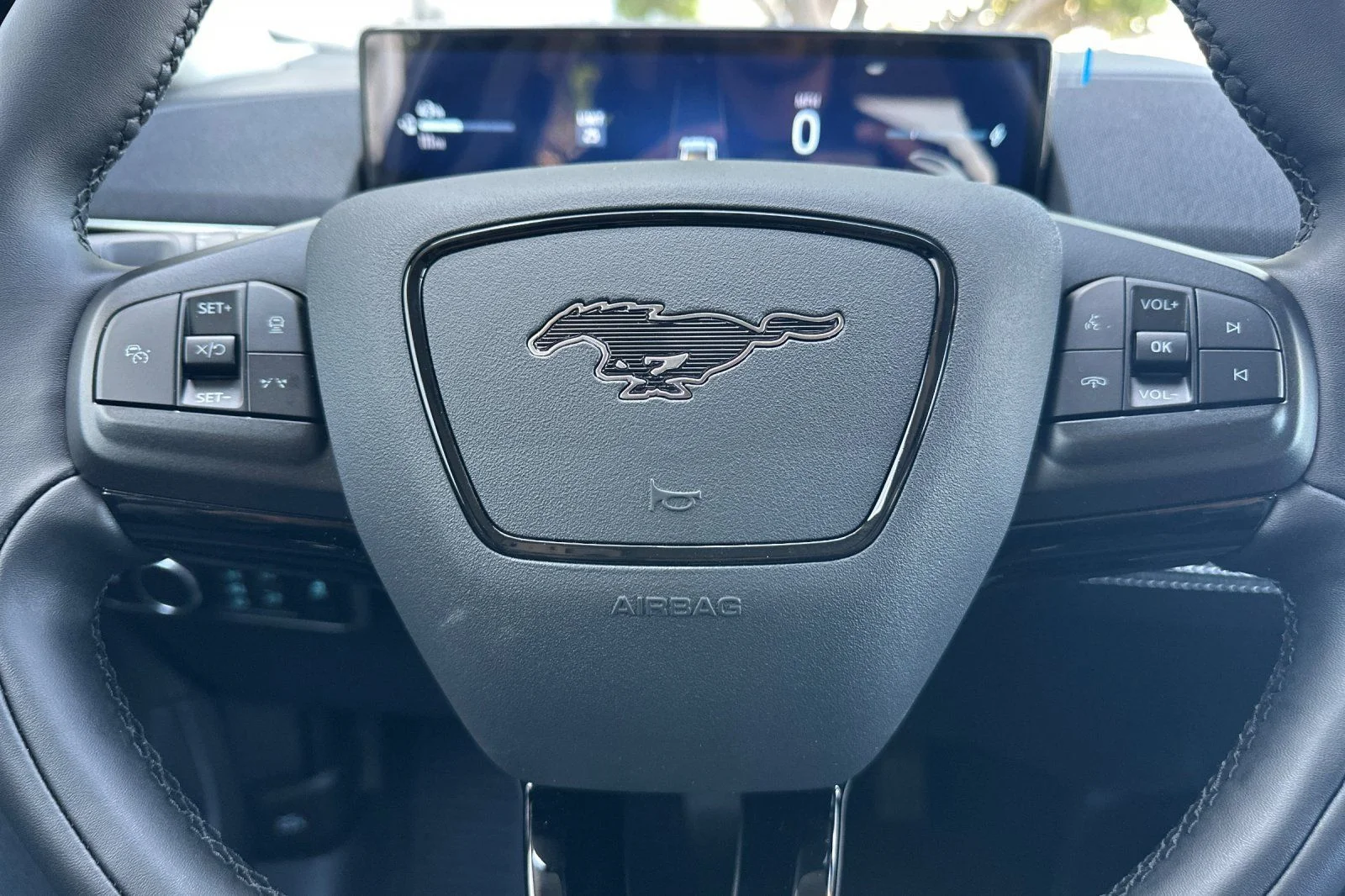 New 2026 Shadow Black Ford Select image 20