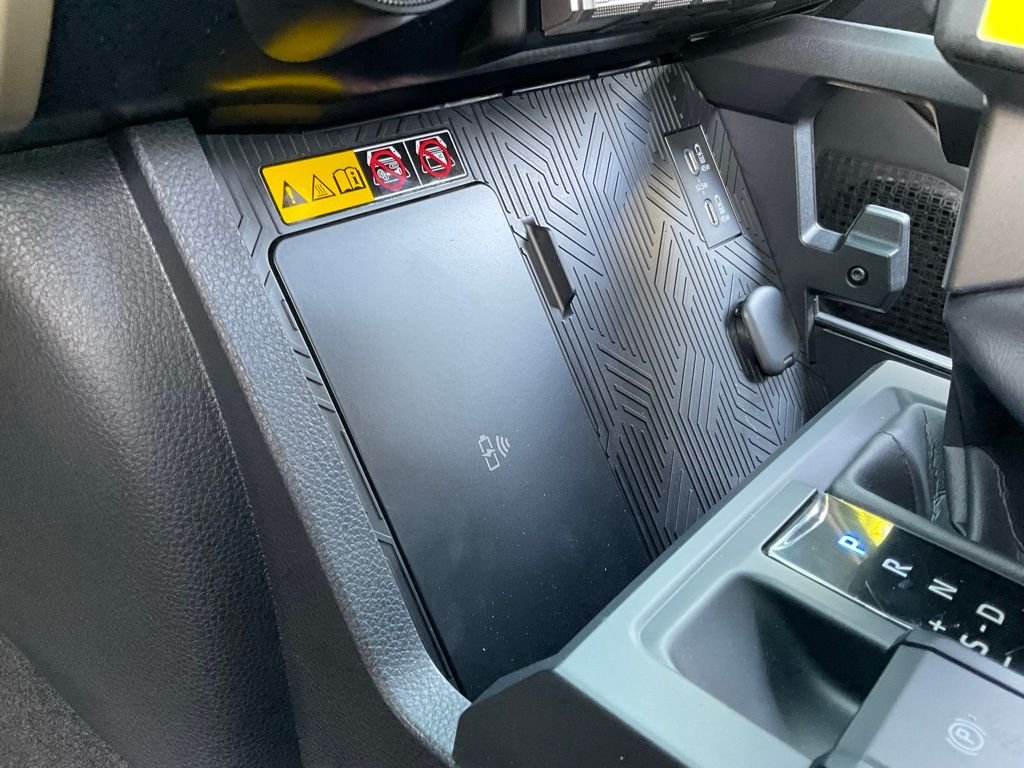 2025 Toyota Tacoma SR5 - Photo 18