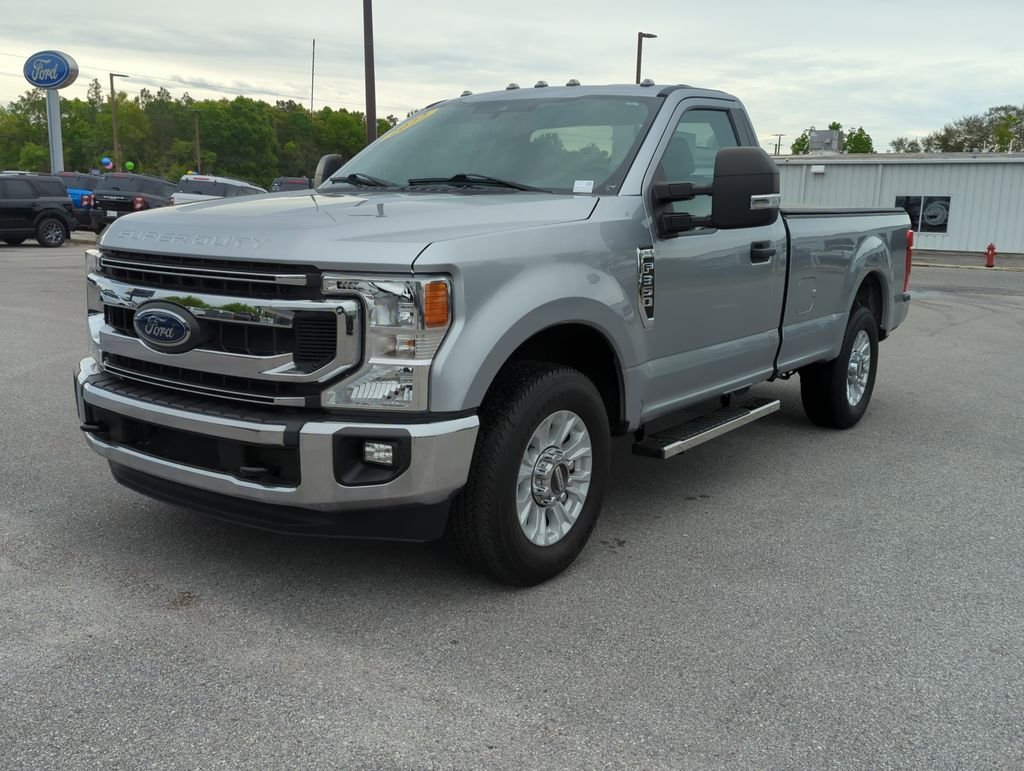 Used 2022 Silver Ford XLT image 9