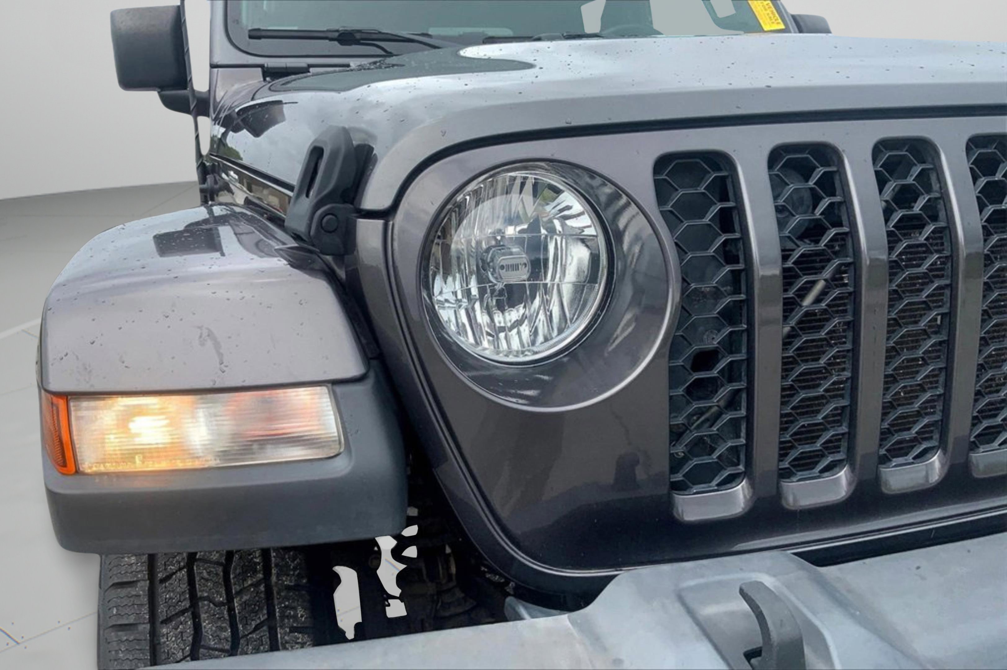 Used 2022 Granite Crystal Metallic Clearcoat Jeep  image 38