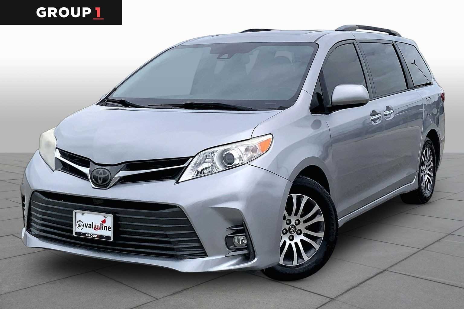 2018 Toyota Sienna XLE