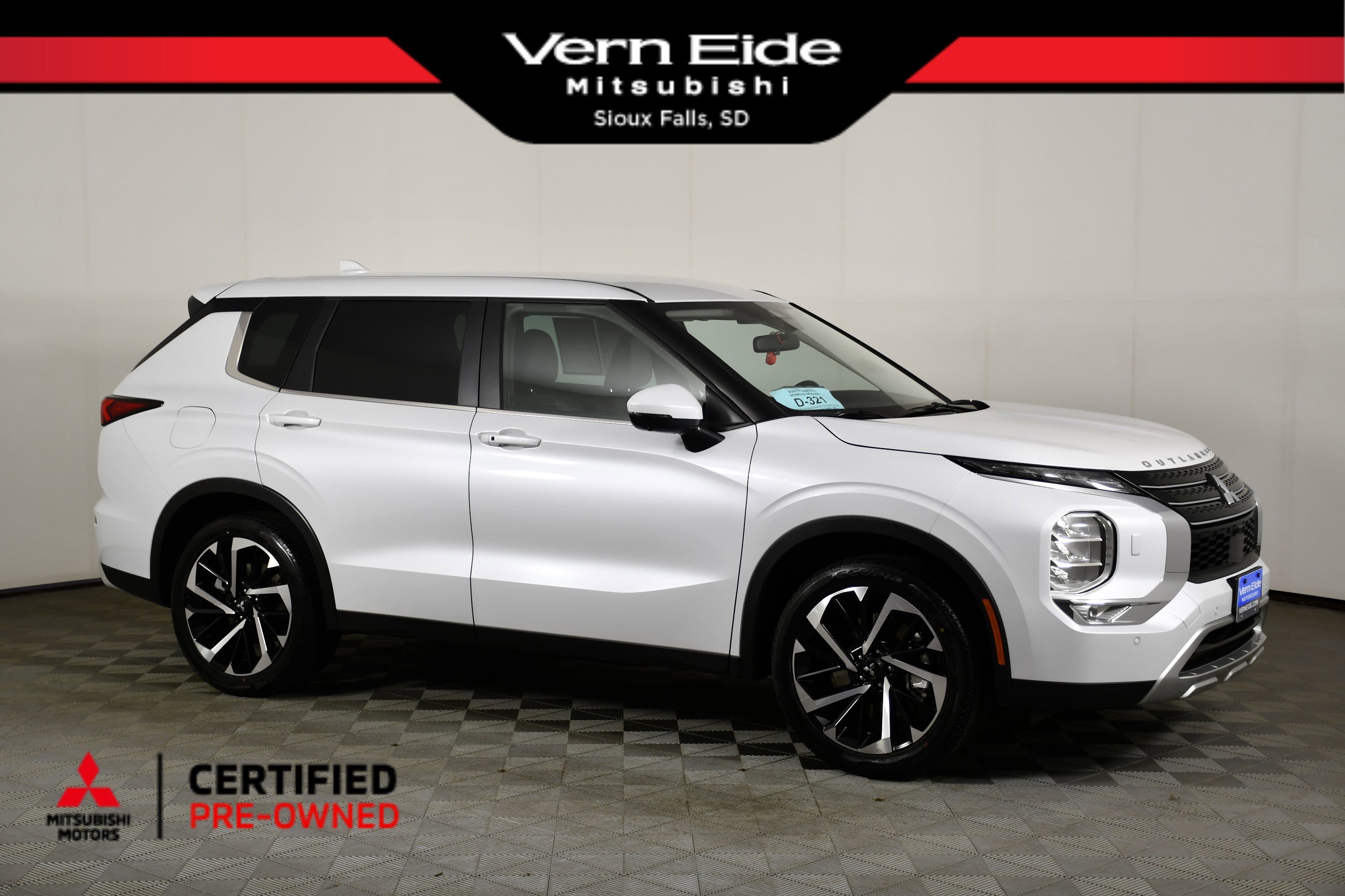 2023 Mitsubishi Outlander SE S-AWC's photo