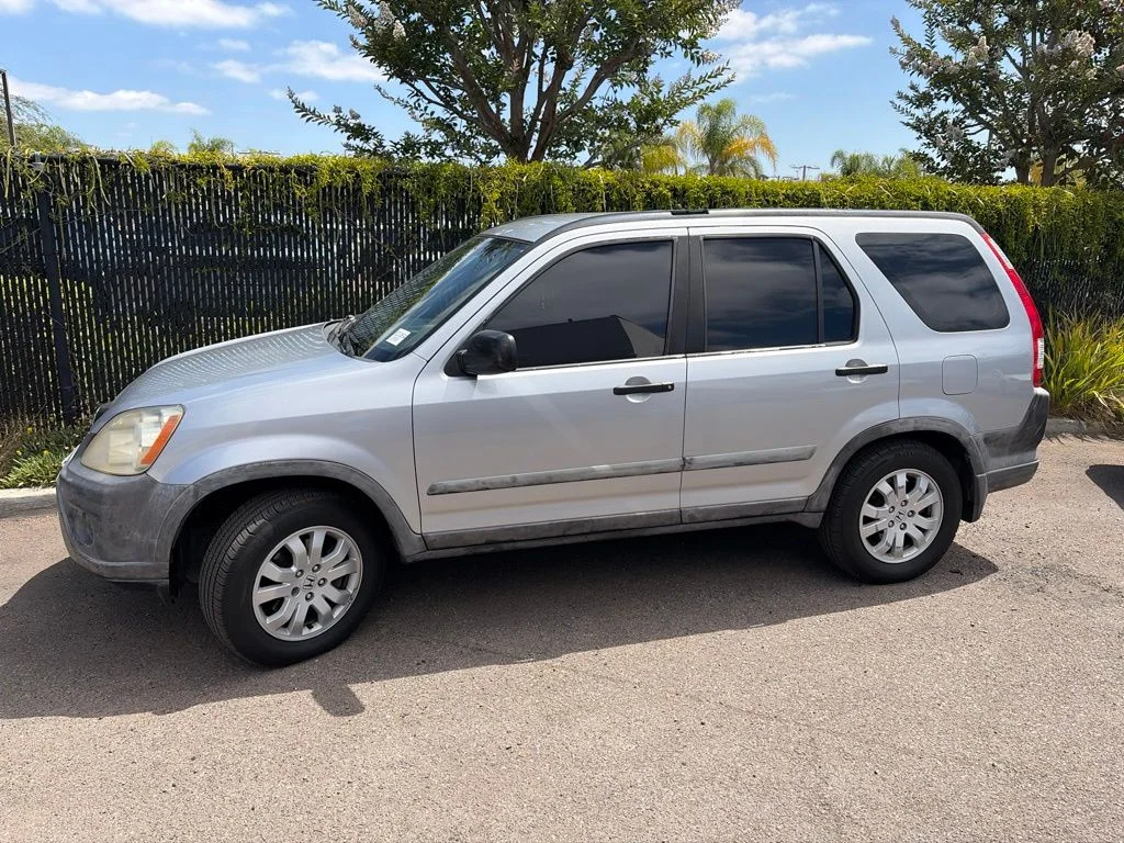 Used 2005 Silver Honda LX image 8