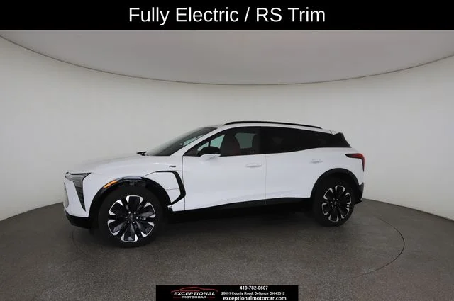 Used 2024 White Chevrolet RS image 5