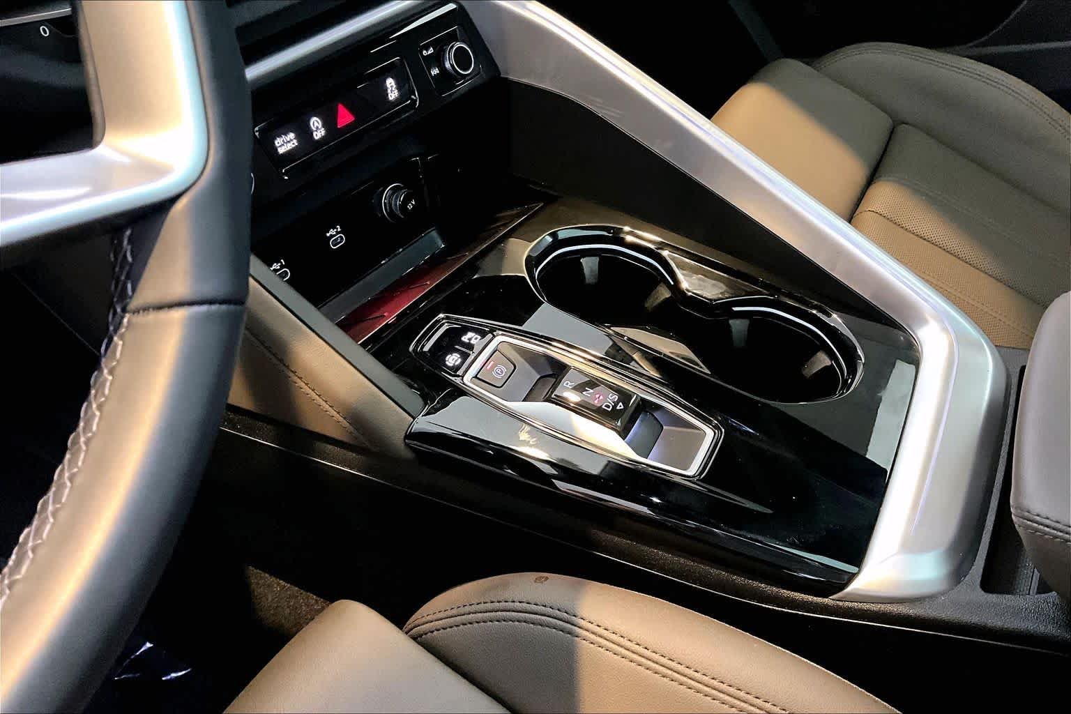 2025 Audi Q5 Premium Plus - Photo 17