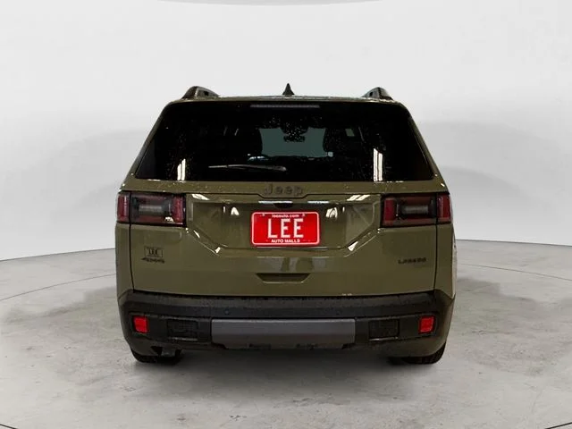 New 2026  Jeep Laredo image 5