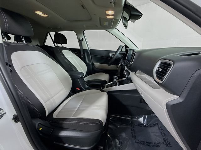 Used 2022 White Hyundai SEL image 29