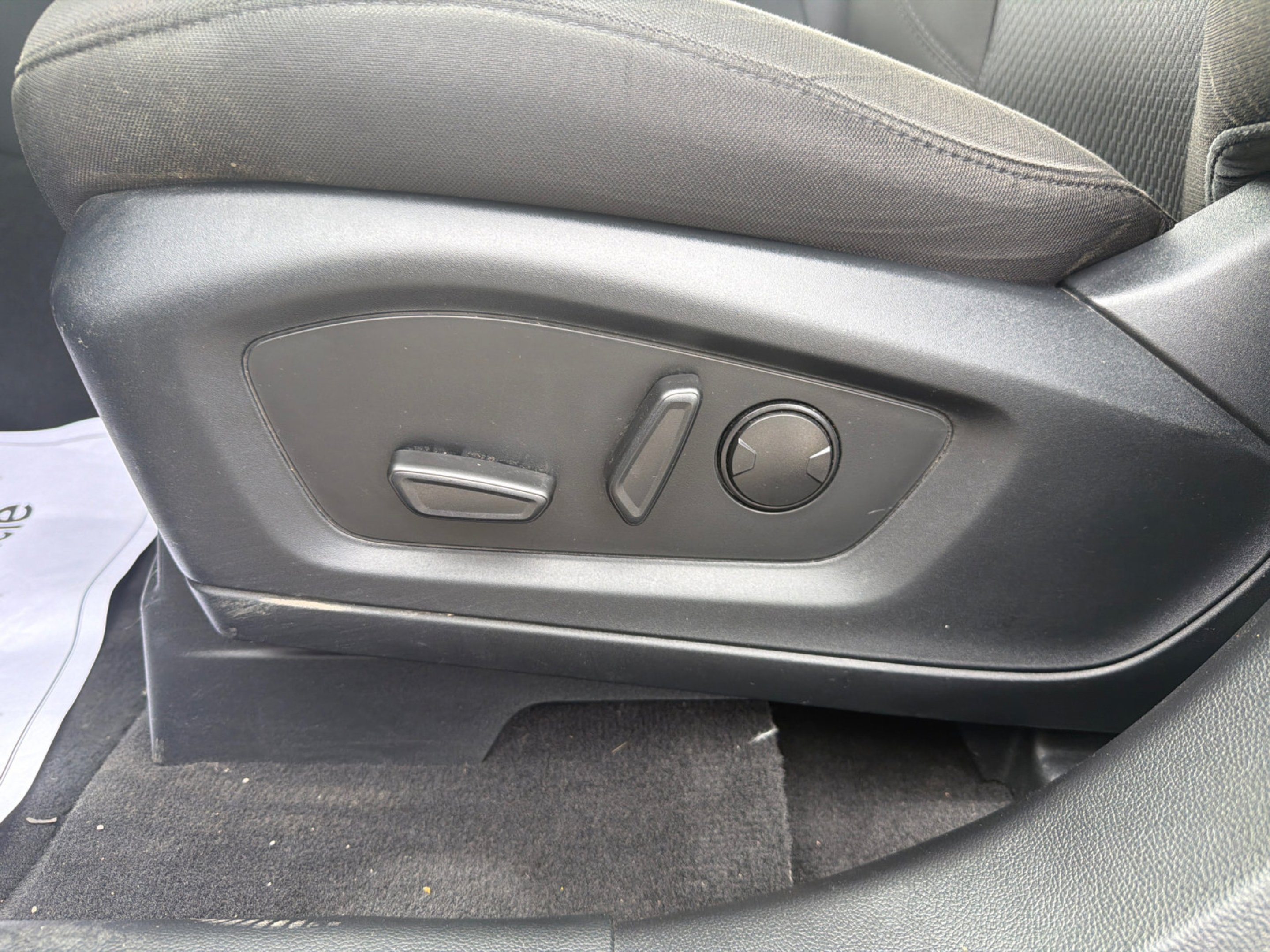Used 2023 Gray Metallic Ford XLT image 21