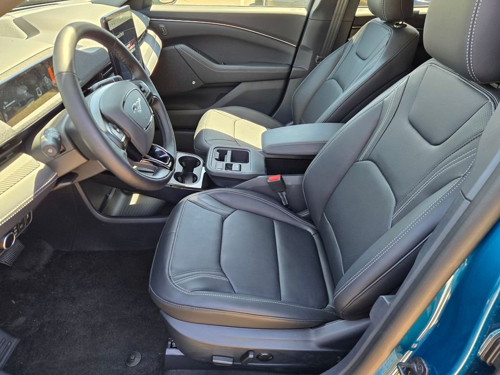New 2026 Adriatic Blue Metallic Ford Premium image 7