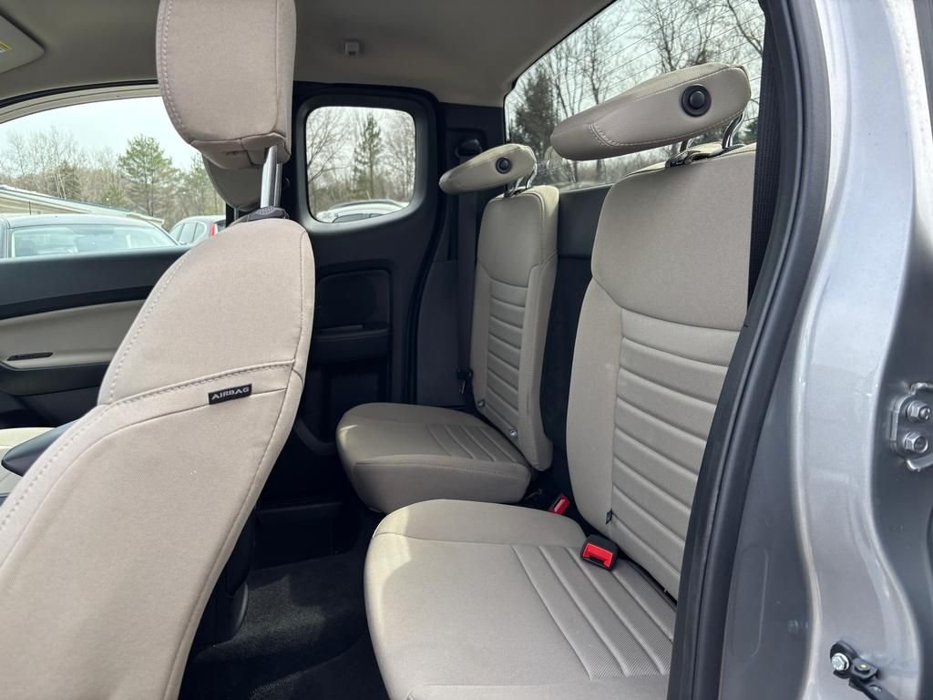 Used 2020 Silver Metallic Ford XLT image 11