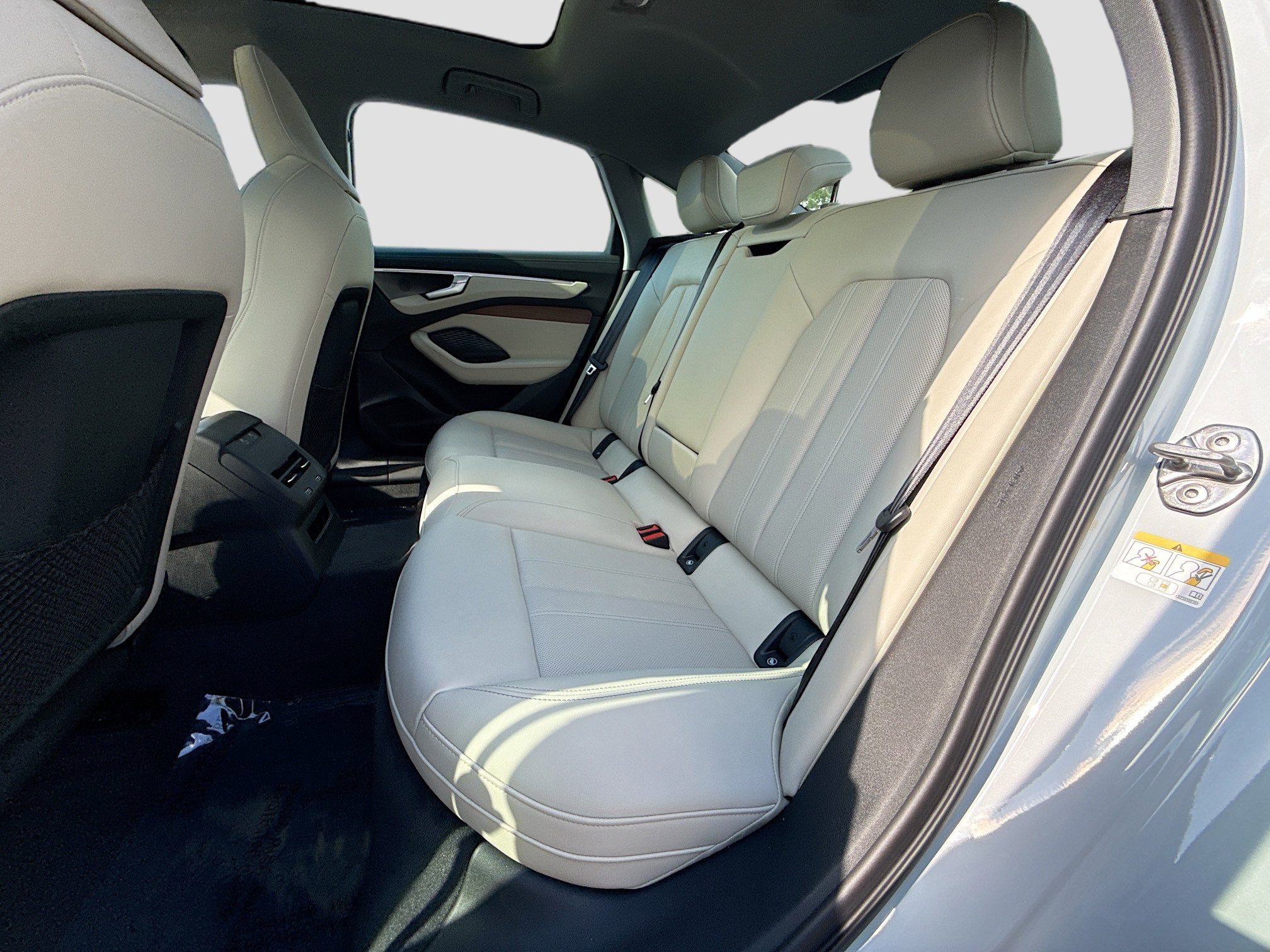 New 2026 Glacier White Metallic Audi Premium image 19