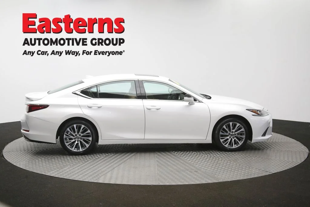 Used 2021 White Lexus 350 image 47