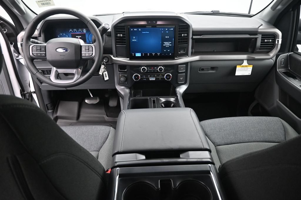 New 2026 Oxford White Ford XLT image 20