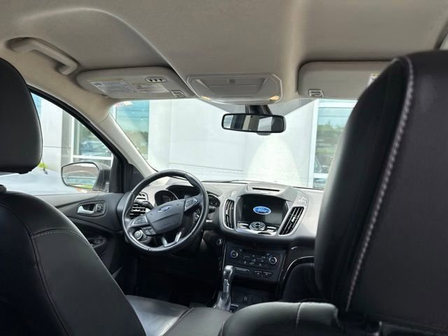Used 2017 Magnetic Ford Titanium image 9