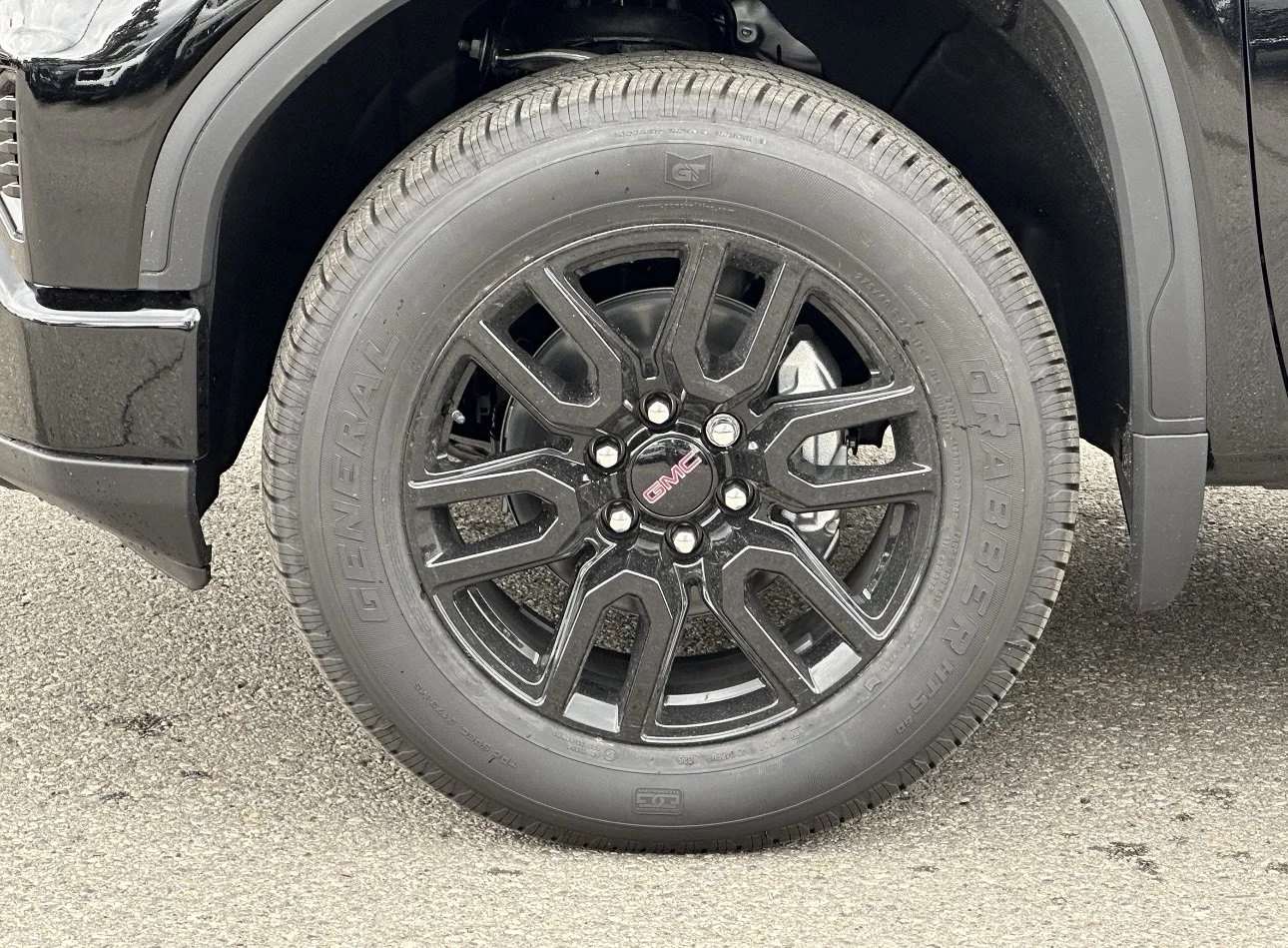 New 2026 Onyx Black GMC Elevation image 7