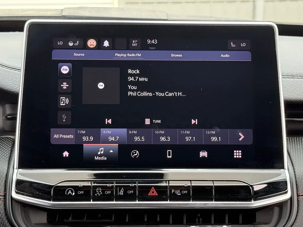 Used 2024  Jeep Trailhawk image 18