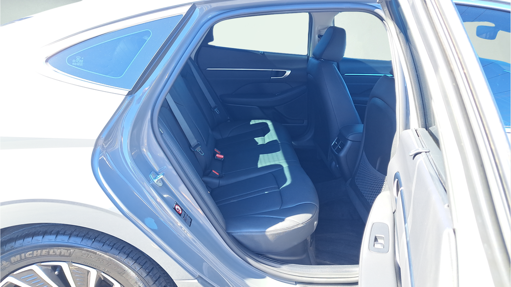 Used 2022 Gray Hyundai Limited image 14