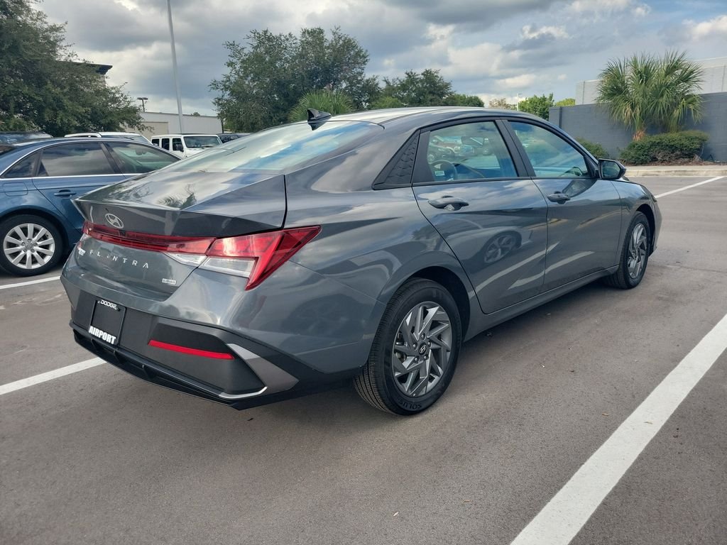 2026 Hyundai Elantra Hybrid