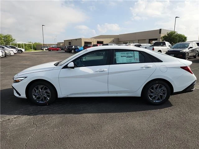 New 2026 Serenity White Pearl Hyundai  image 2