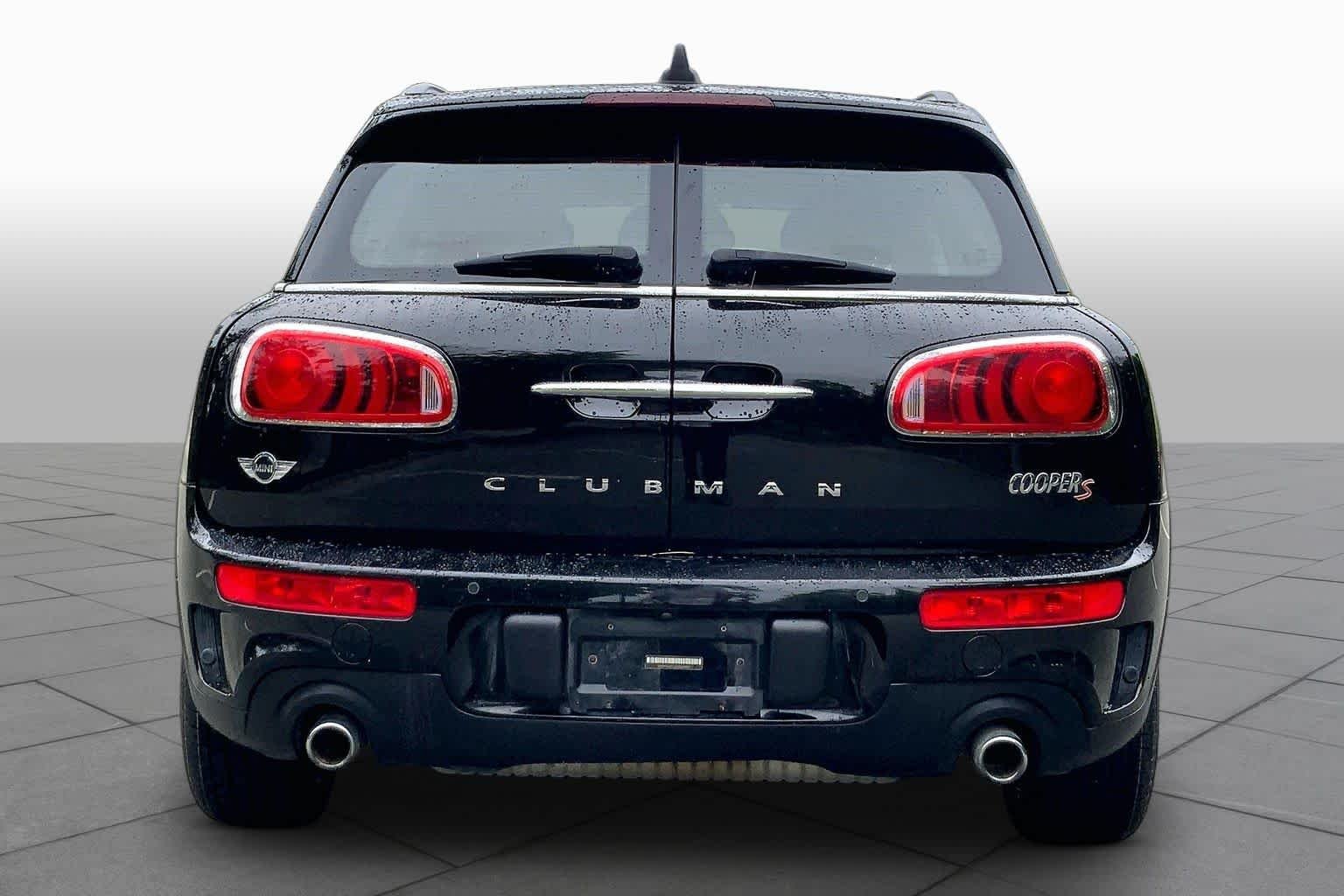 Used 2018 Midnight Black Metallic MINI Cooper S image 4