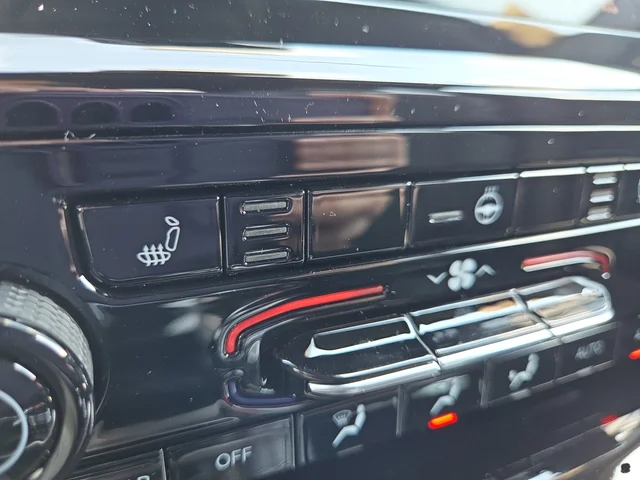 2025 Jeep Grand Cherokee Altitude - Photo 8