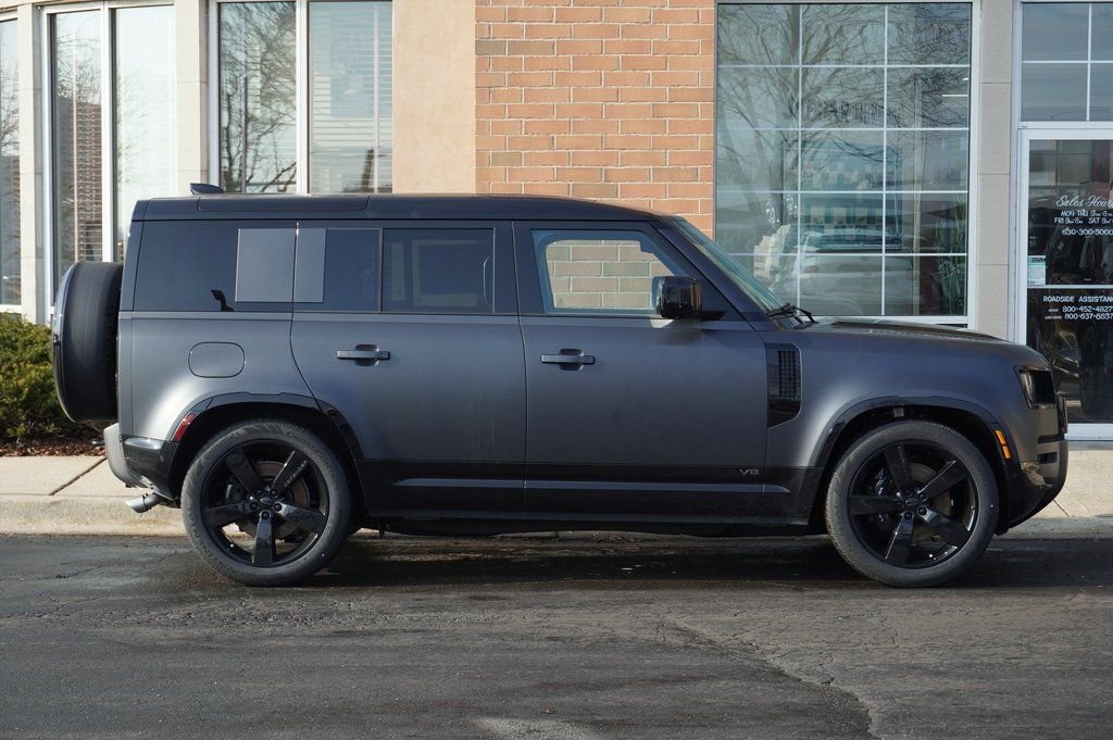 Used 2026 Gray Land Rover V8 image 8