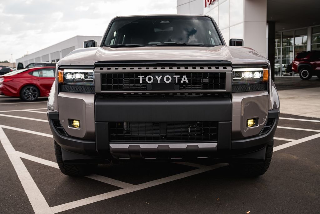 New 2027 Ice Cap Toyota Land Cruiser image 2