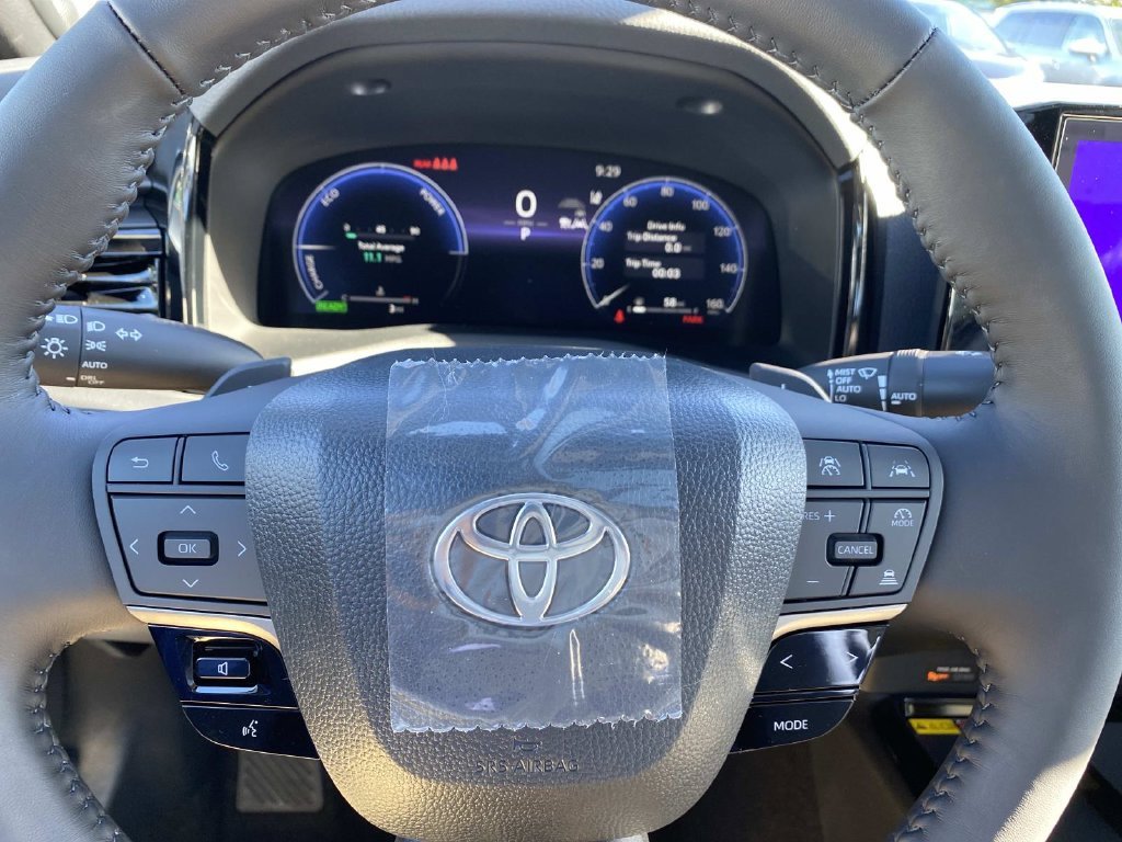 New 2026 Wind Chill Pearl Toyota XSE image 13