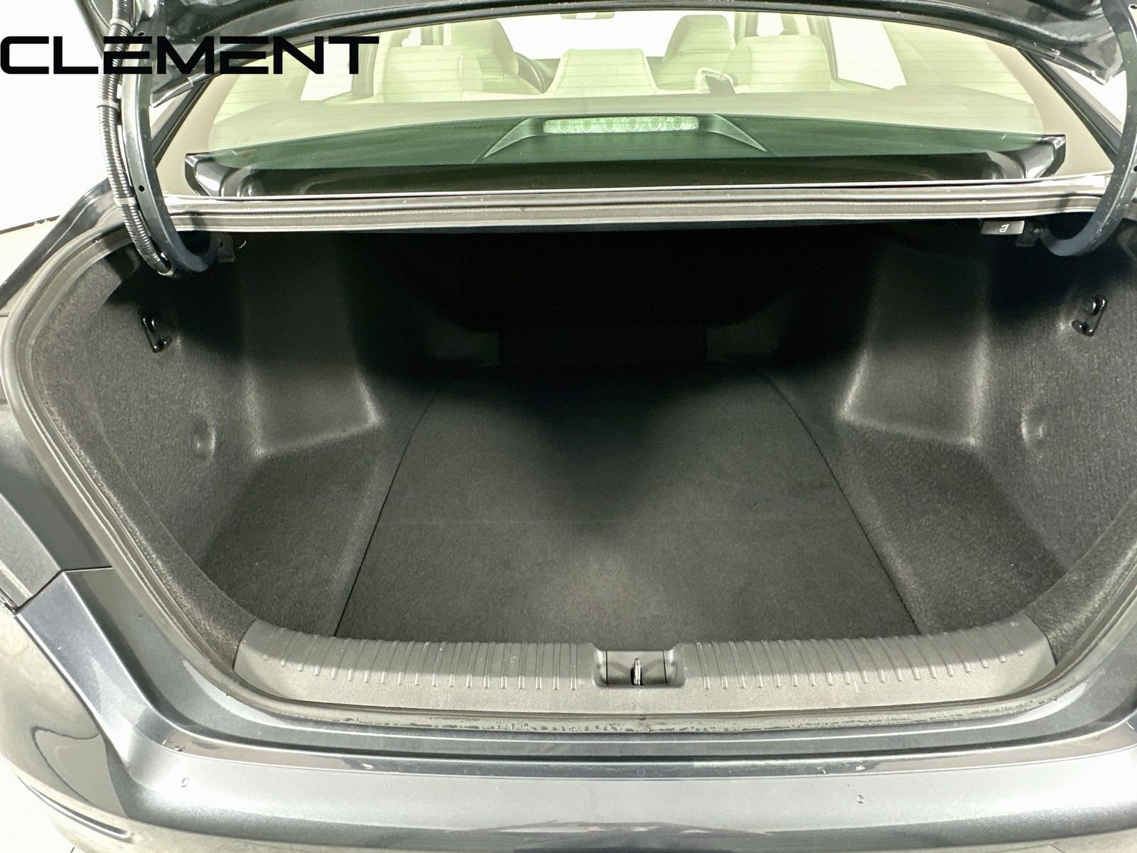 2024 Honda Accord LX - Photo 11