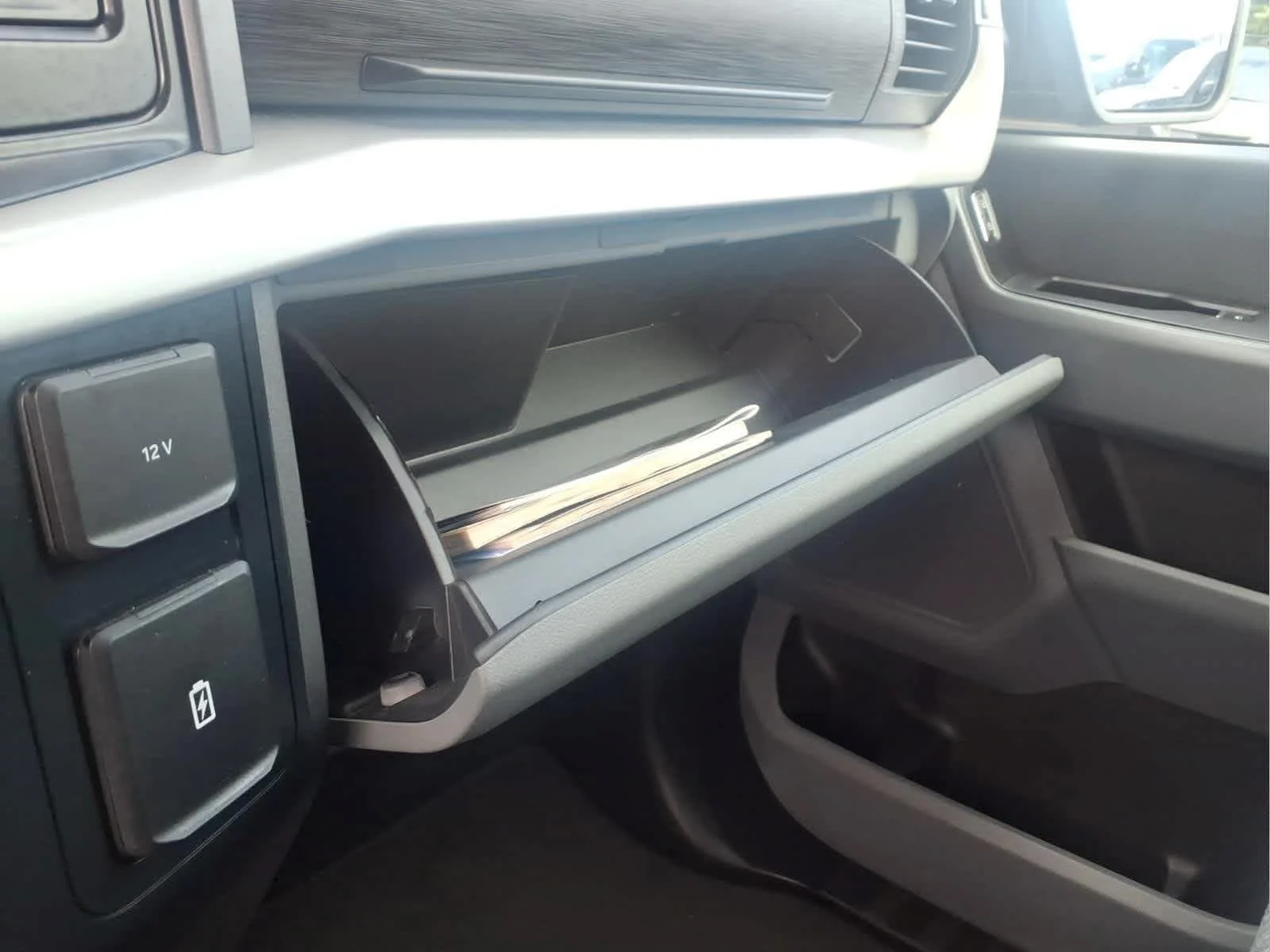 Used 2023 Stone Gray Metallic Ford XLT image 24