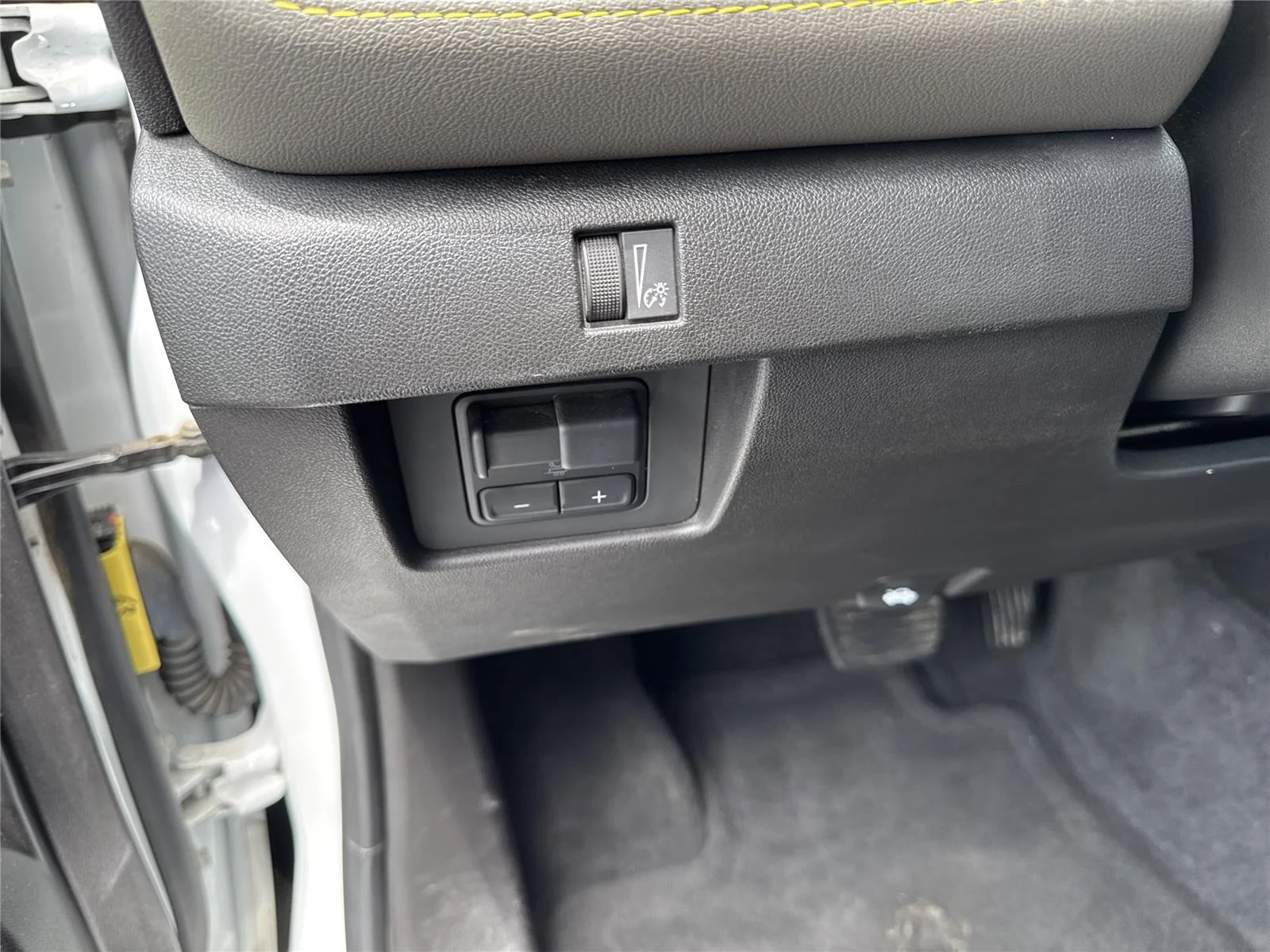 Used 2023 Summit White Chevrolet ZR2 image 19