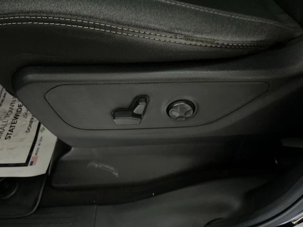 Used 2019 Black Ram Big Horn/Lone Star image 16