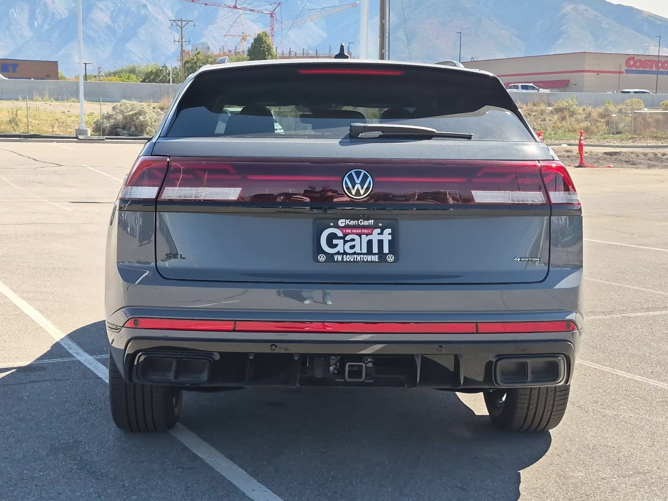 New 2026 Pure Gray Volkswagen 2.0T SEL R-Line Black image 4