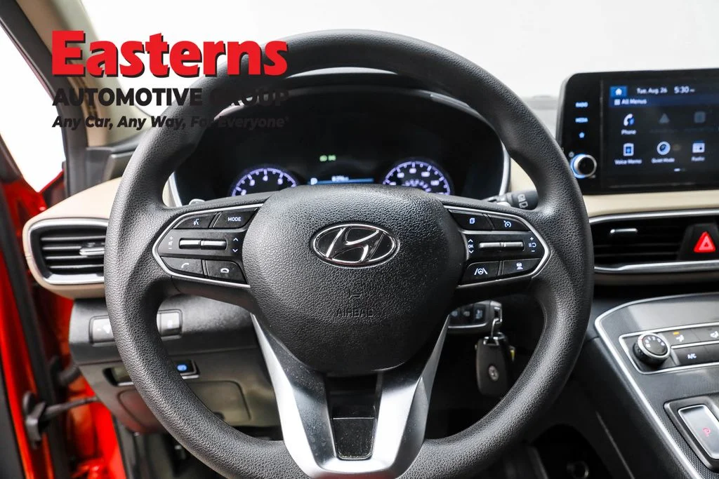 Used 2022 Red Hyundai SE image 10