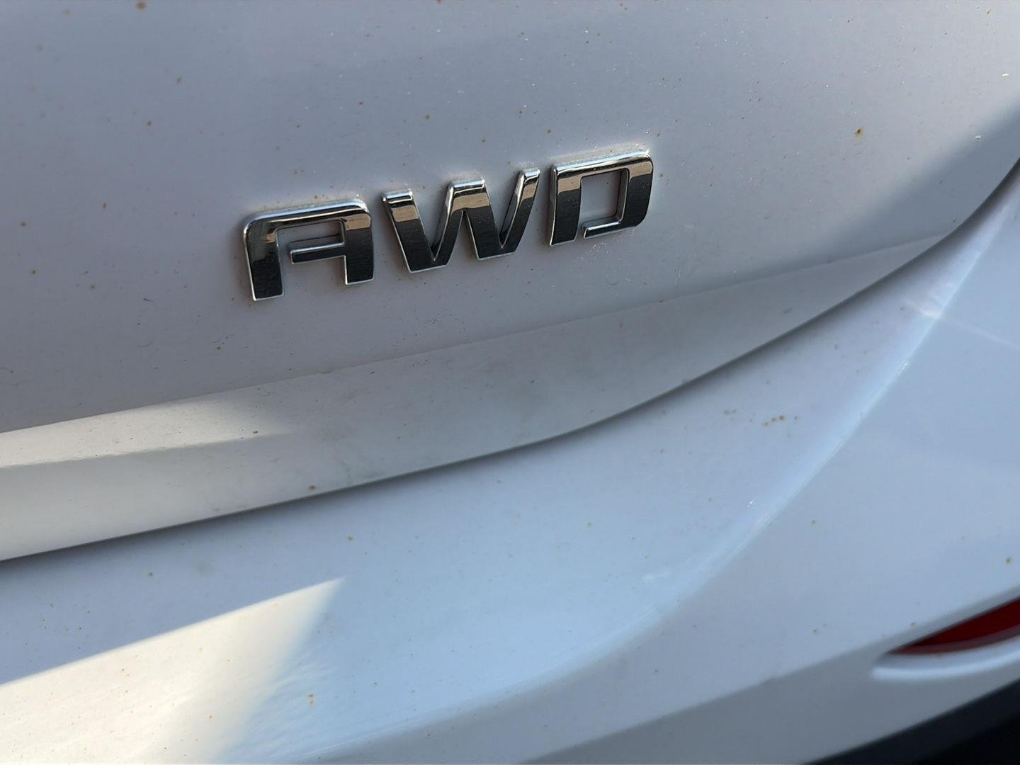 Used 2024 Summit White Chevrolet LS image 20