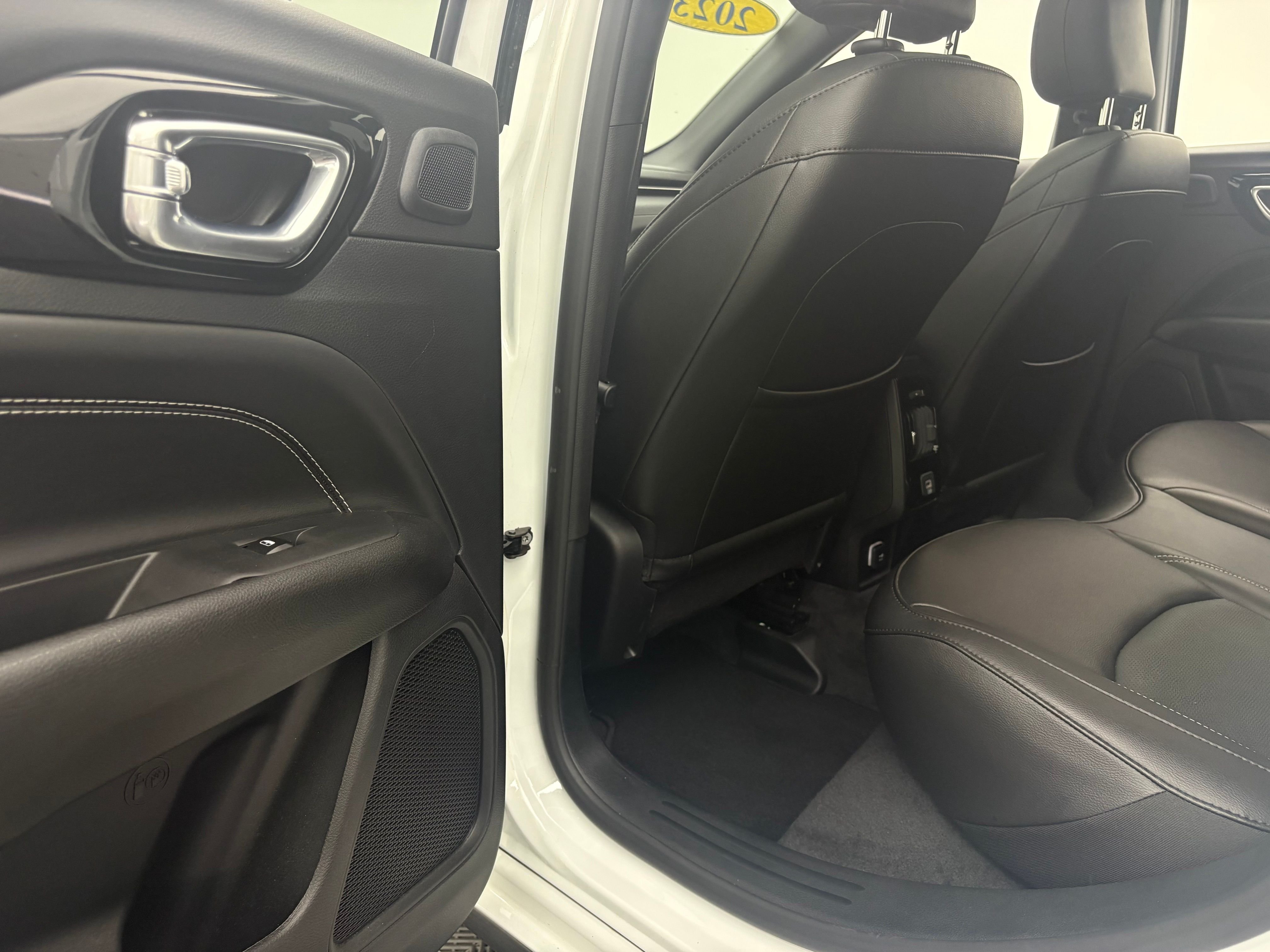 Used 2023 Bright White Clearcoat Jeep Limited image 35