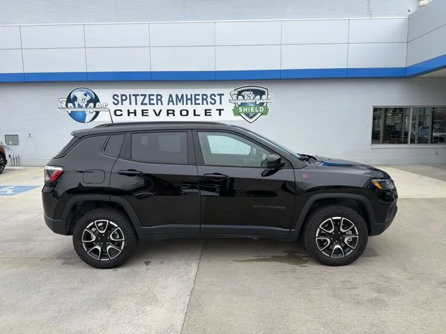 Used 2024 Black Jeep Trailhawk image 11