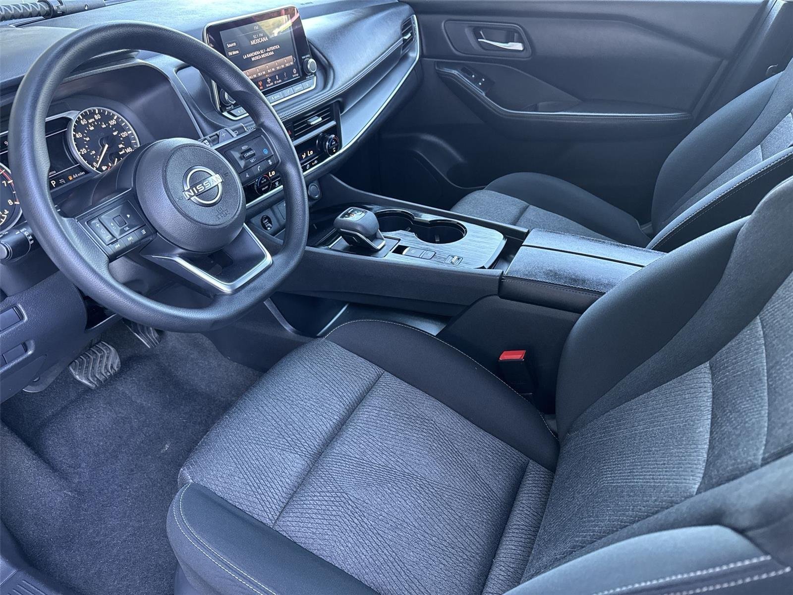 2024 Nissan Rogue SV - Photo 10