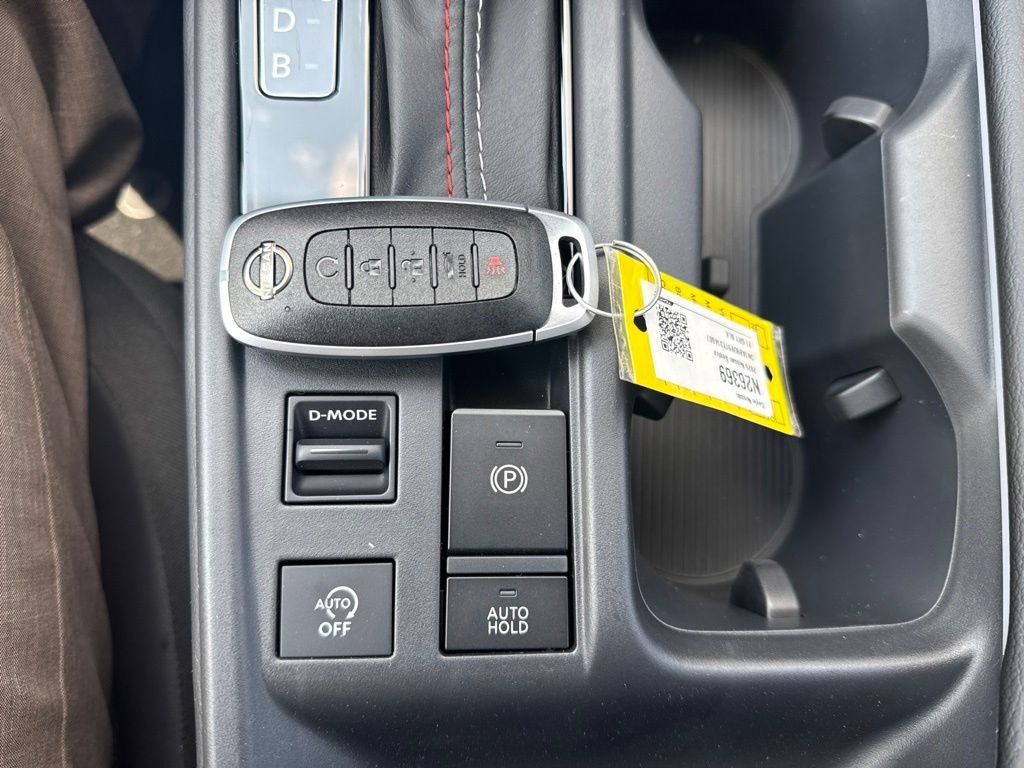 New 2026 Atlantic Gray Metallic / Super Black Two-tone Nissan SR image 29