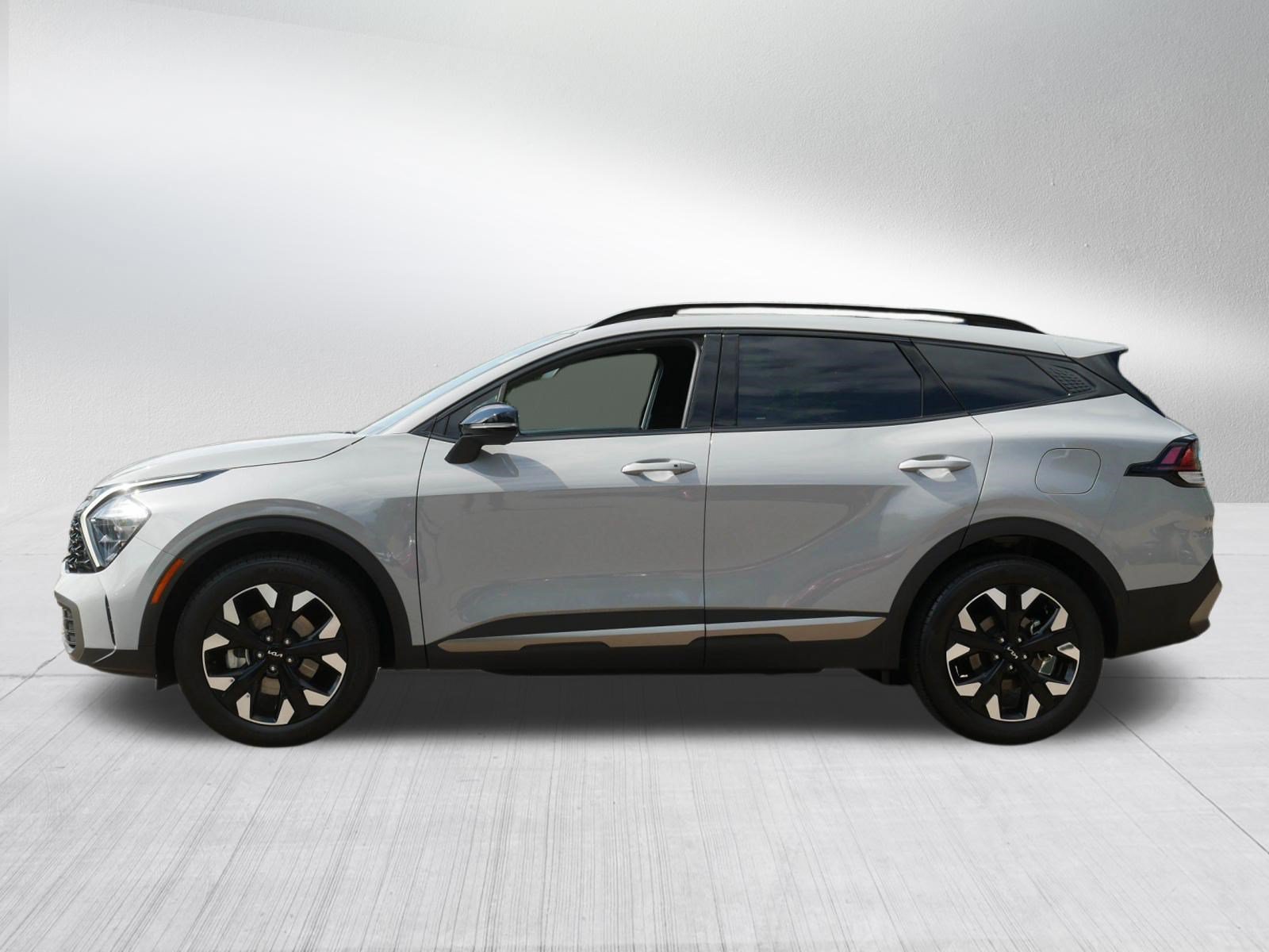 Used 2023 Wolf Gray Kia X-Line image 4