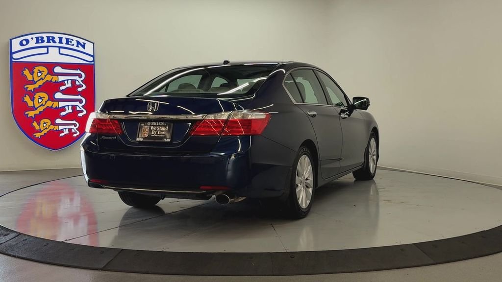 Used 2014 Obsidian Blue Pearl Honda EX-L image 5