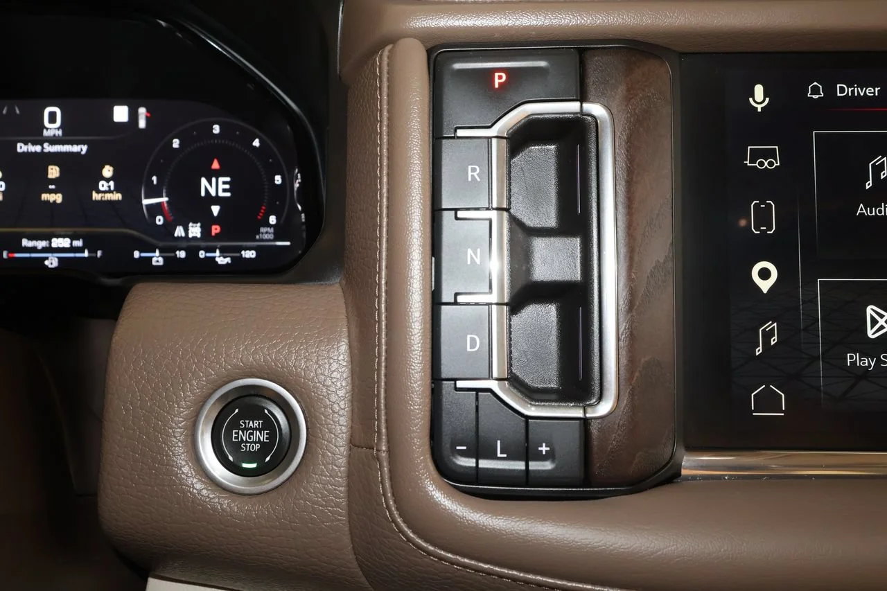 2023 GMC Yukon Denali - Photo 15