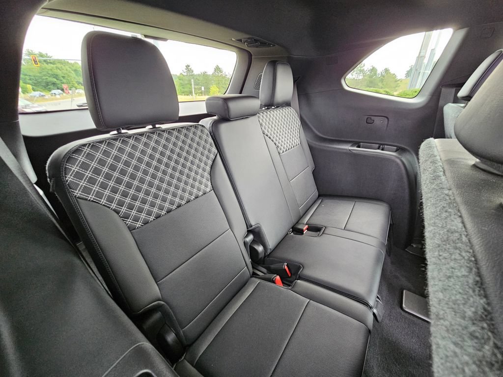 2026 GMC Acadia Denali - Photo 18