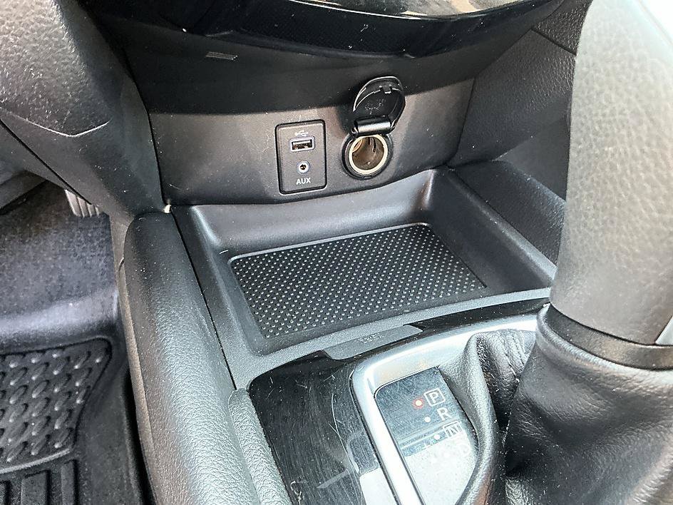 Used 2017 Magnetic Black Nissan S image 21