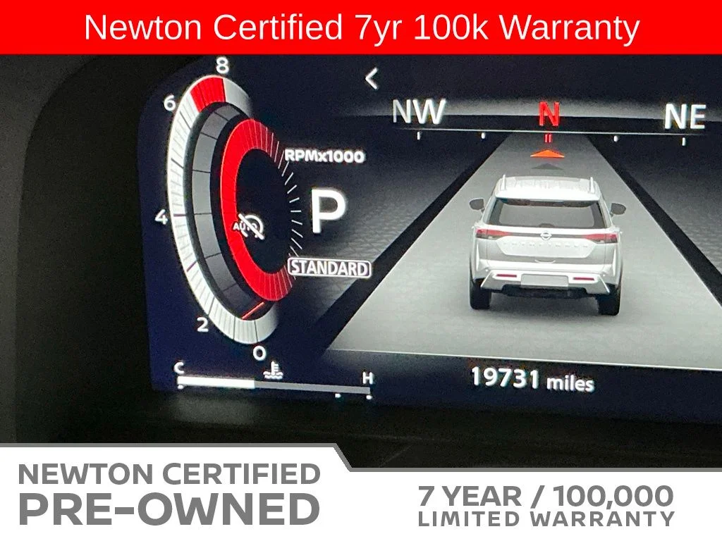 Certified Used 2025 Everest White Pearl Tricoat Nissan Platinum image 28