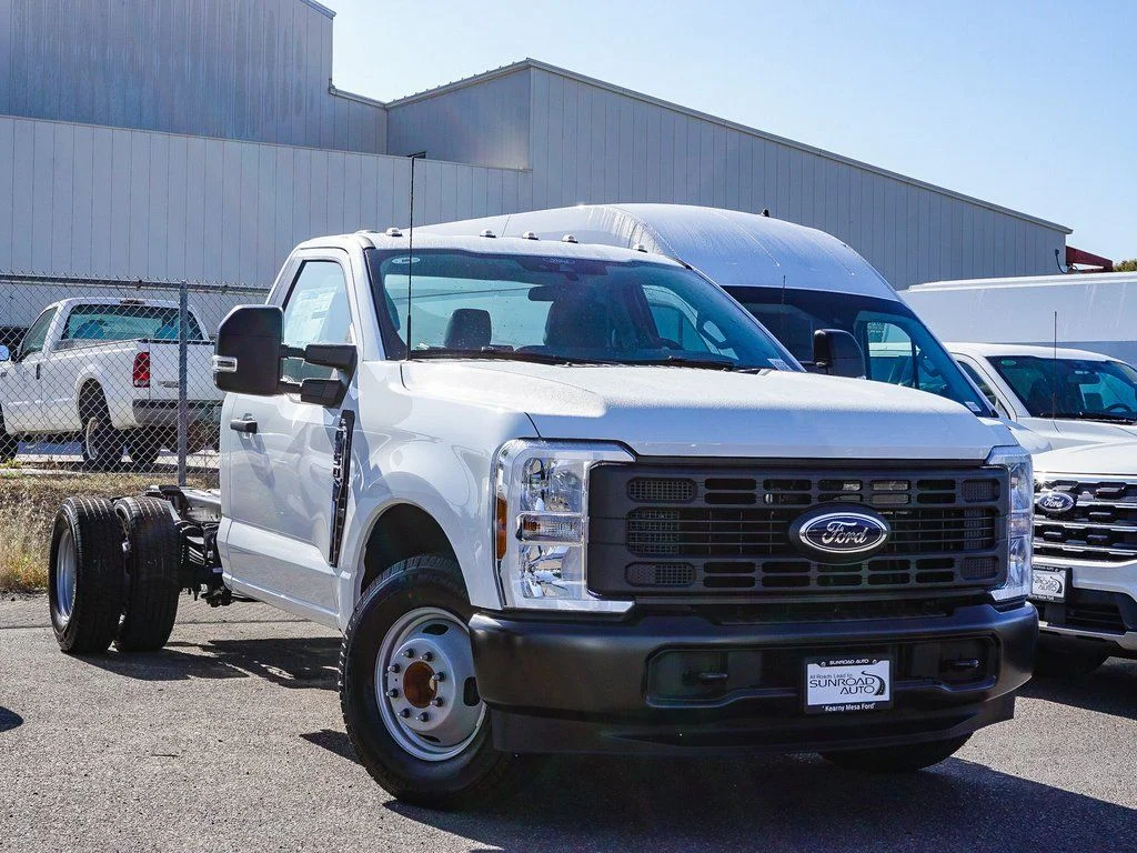 2025 Ford F-350 XL Regular Cab 169-In DRW's photo